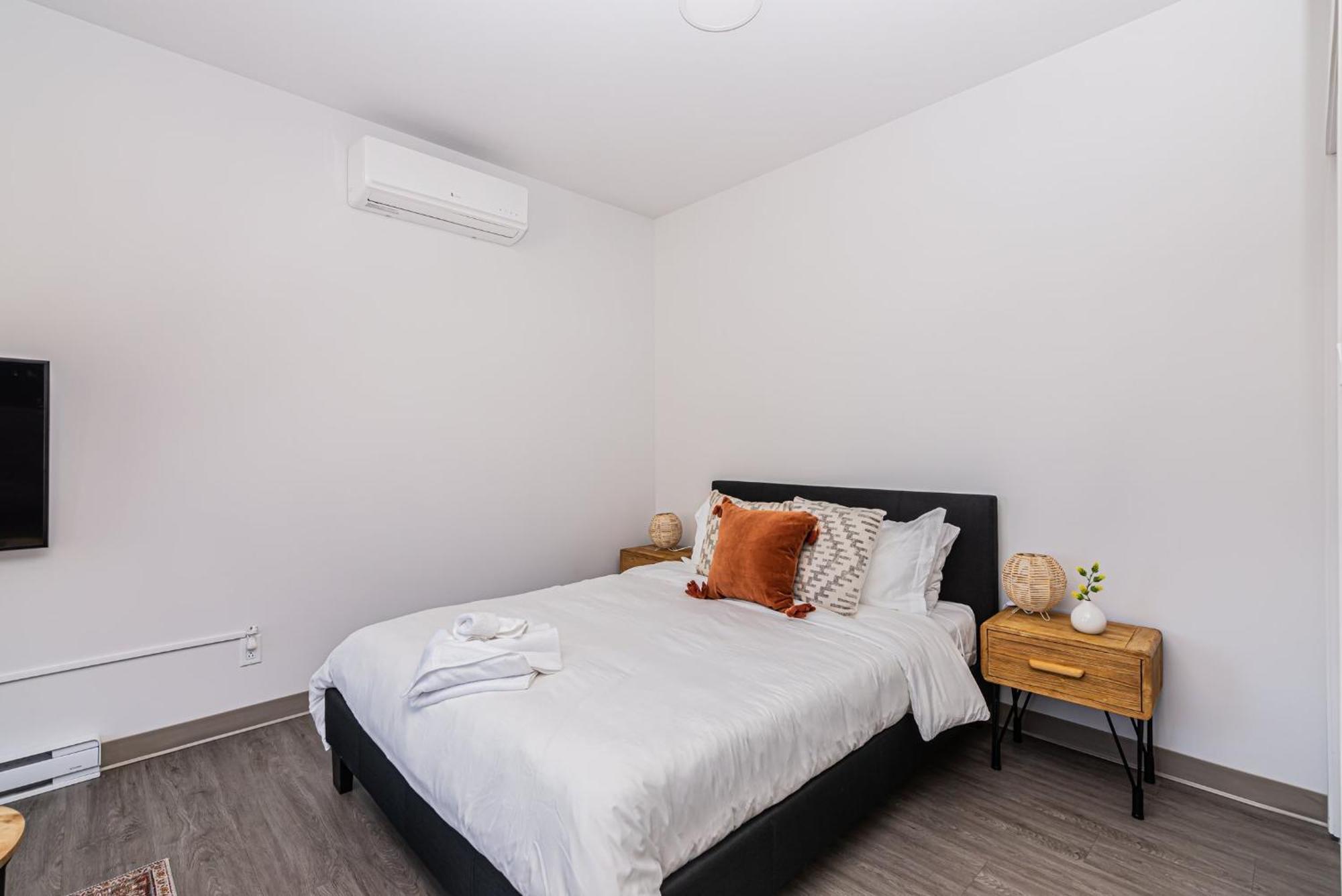 Wonderful New Studio Close To Mount Royal By Den Stays มอนทรีอัล ห้อง รูปภาพ
