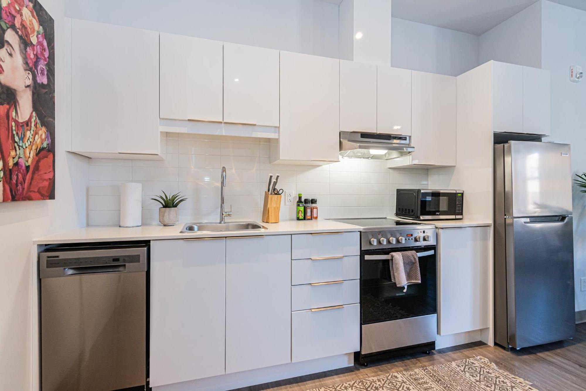 Wonderful New Studio Close To Mount Royal By Den Stays มอนทรีอัล ห้อง รูปภาพ